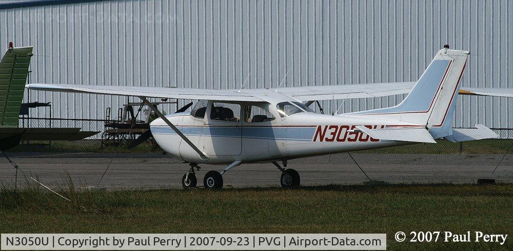 N3050U, 1963 Cessna 172E C/N 17250650, The pale blue brings out that red