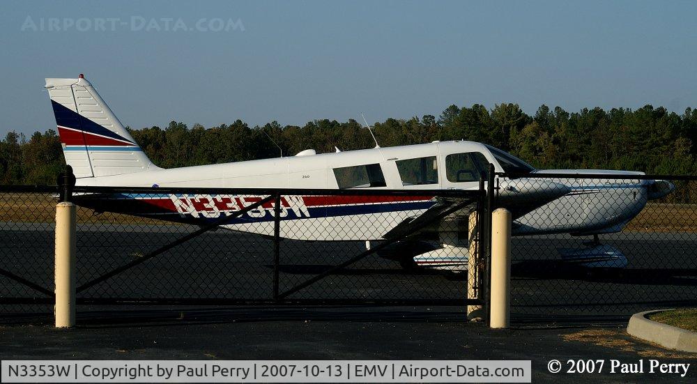 N3353W, 1965 Piper PA-32-260 Cherokee Six C/N 32-196, The lone ramp occupant of the day