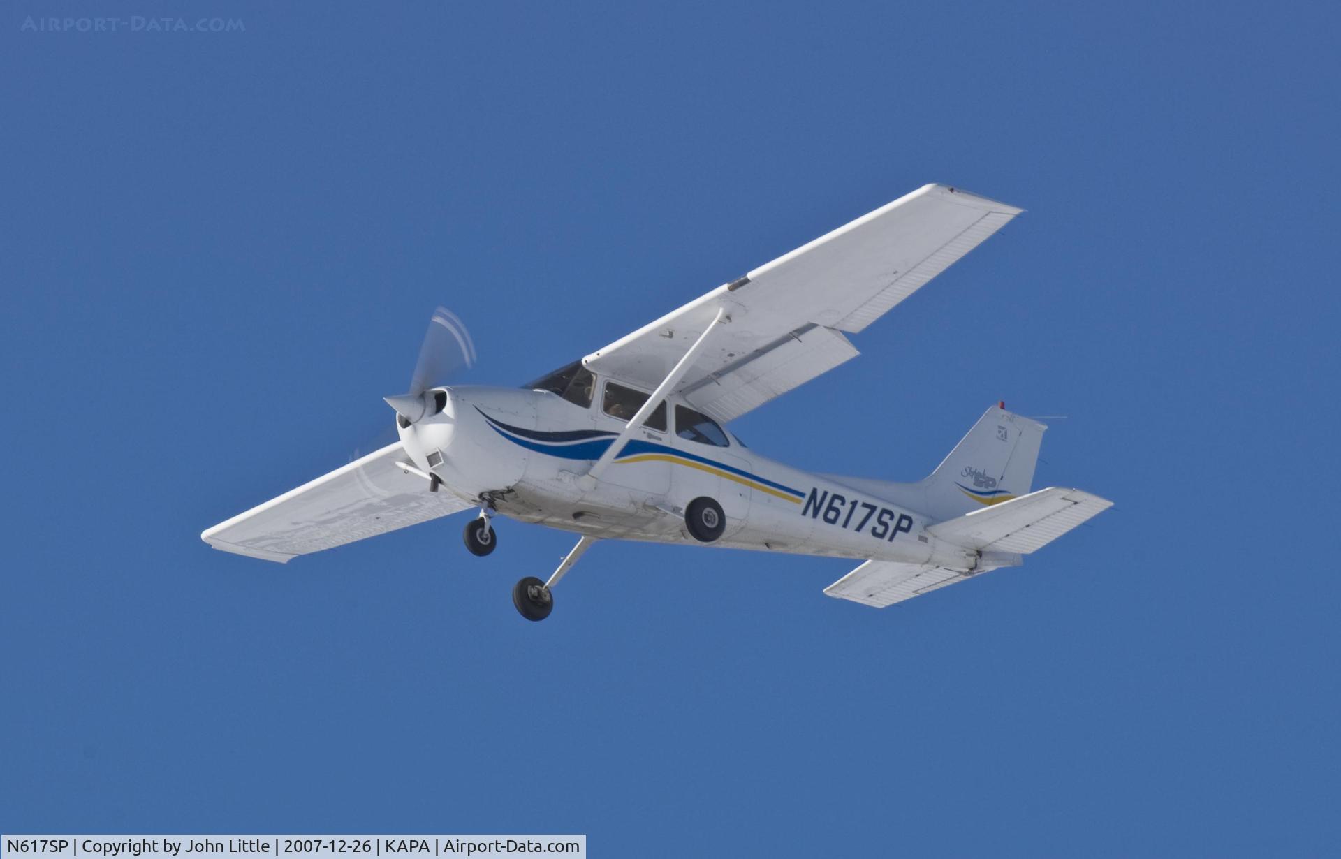 N617SP, 2000 Cessna 172S C/N 172S8606, Approach to 17L