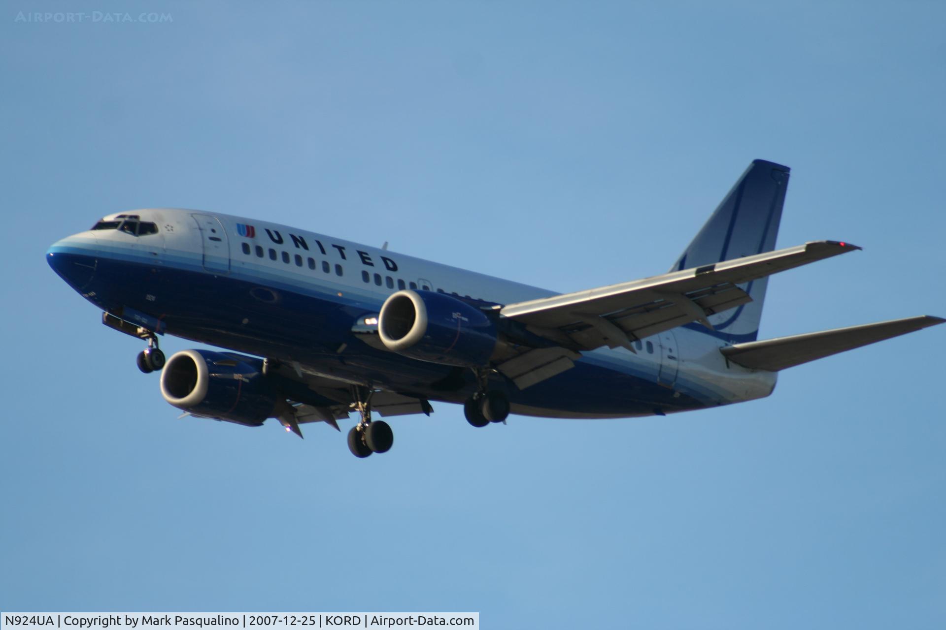 N924UA, 1992 Boeing 737-522 C/N 26645, Boeing 737-500