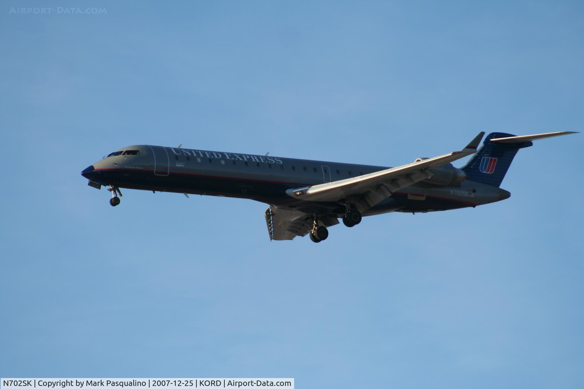 N702SK, 2004 Bombardier CRJ-701ER (CL-600-2C10) Regional Jet C/N 10136, CL-600-2C10