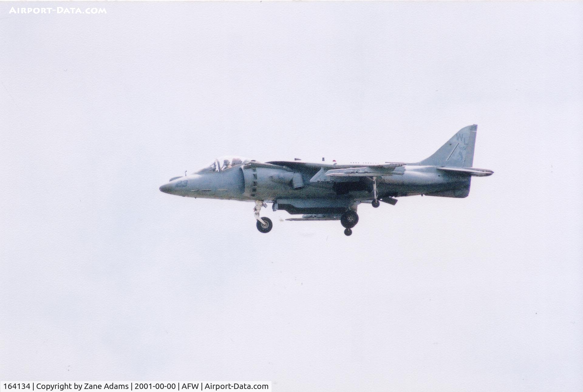 164134, McDonnell Douglas AV-8B Harrier II C/N 210, Landing at Alliance