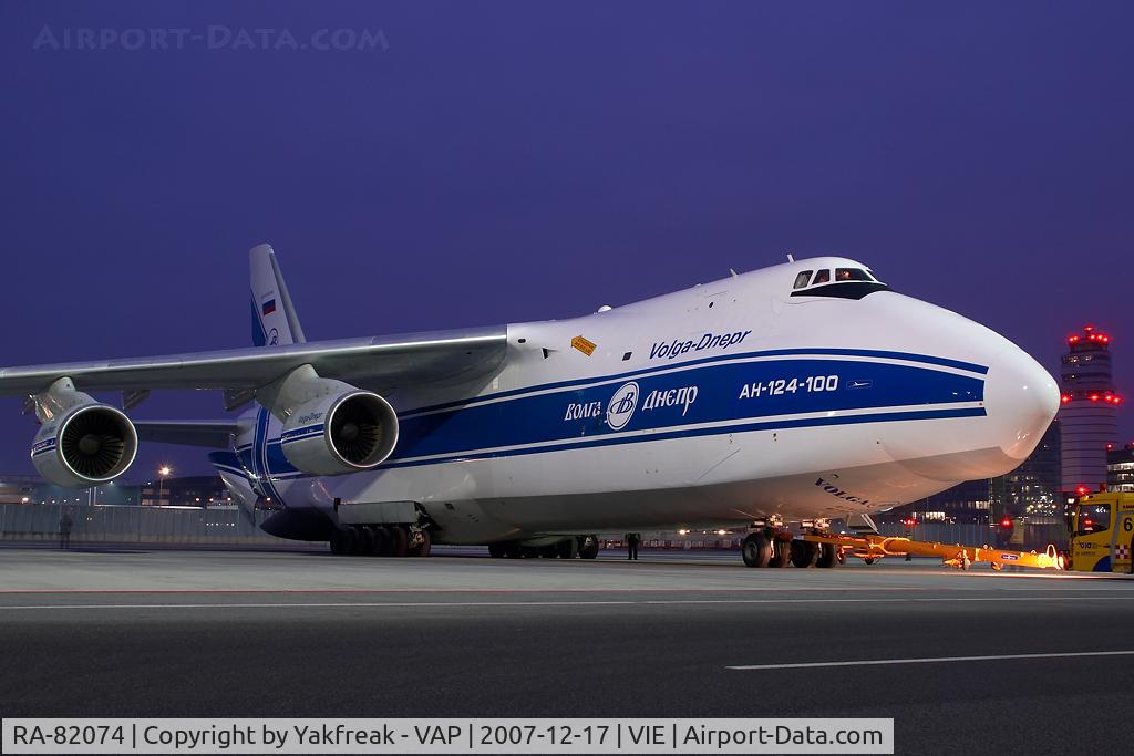RA-82074, 1994 Antonov An-124-100 Ruslan C/N 9773051459142, Volga Dnepr Antonov 124