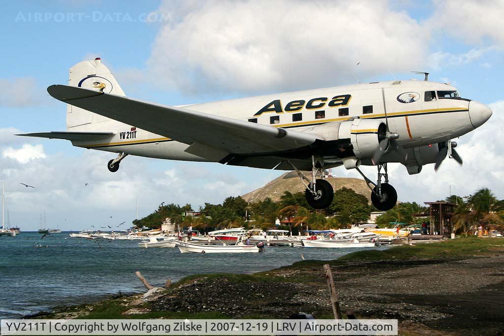 YV211T, 1943 Douglas C-47A-60-DL Skytrain C/N 10201, visitor