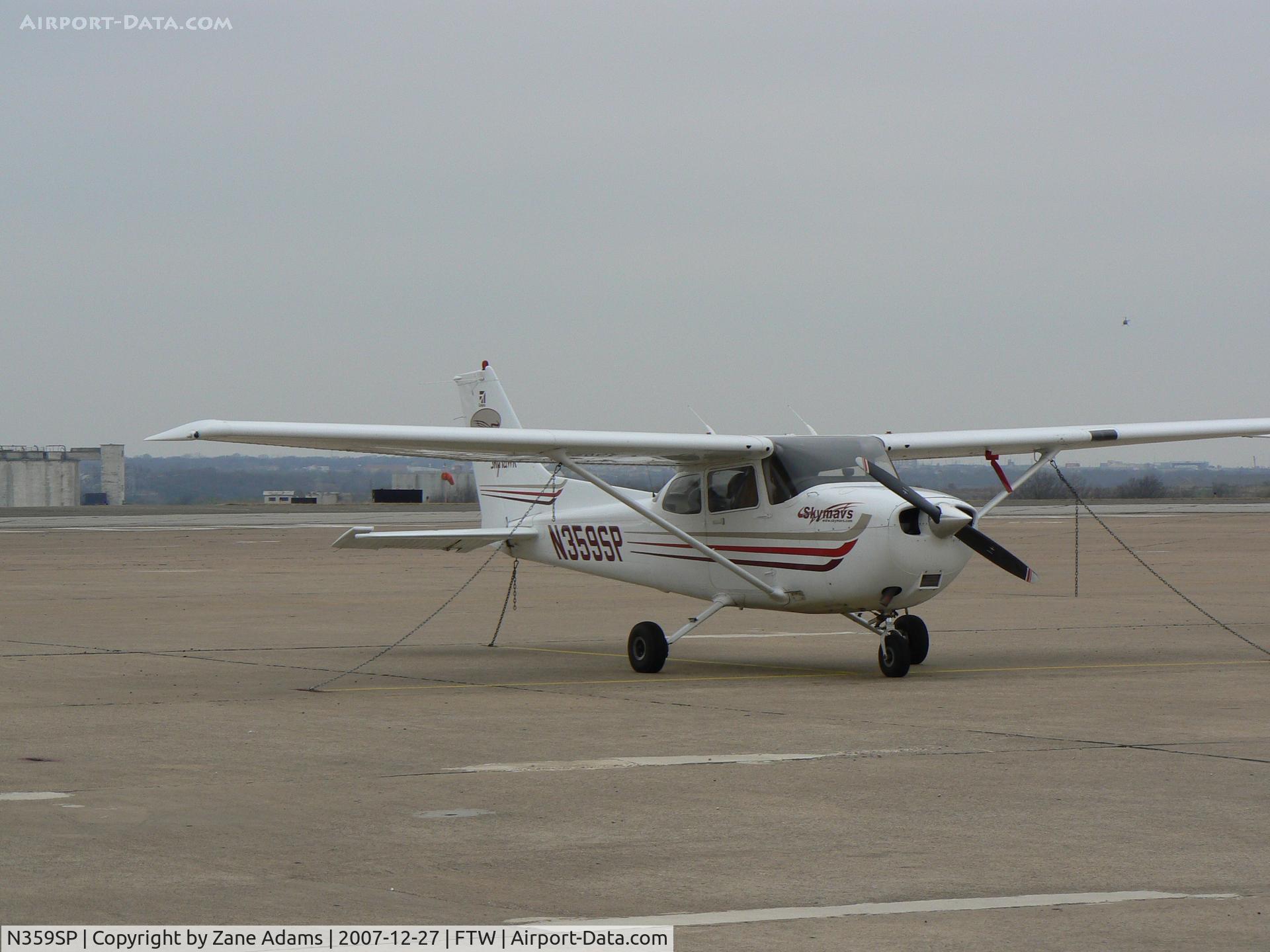 N359SP, 2003 Cessna 172S C/N 172S9500, SkyMavs Flight Training