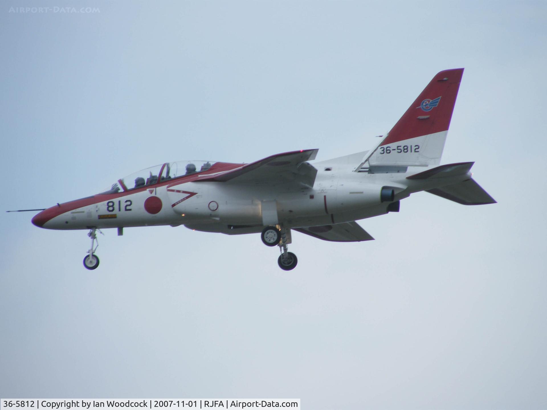 36-5812, Kawasaki T-4 C/N 1212, Kawasaki T-4/Ashiya AB