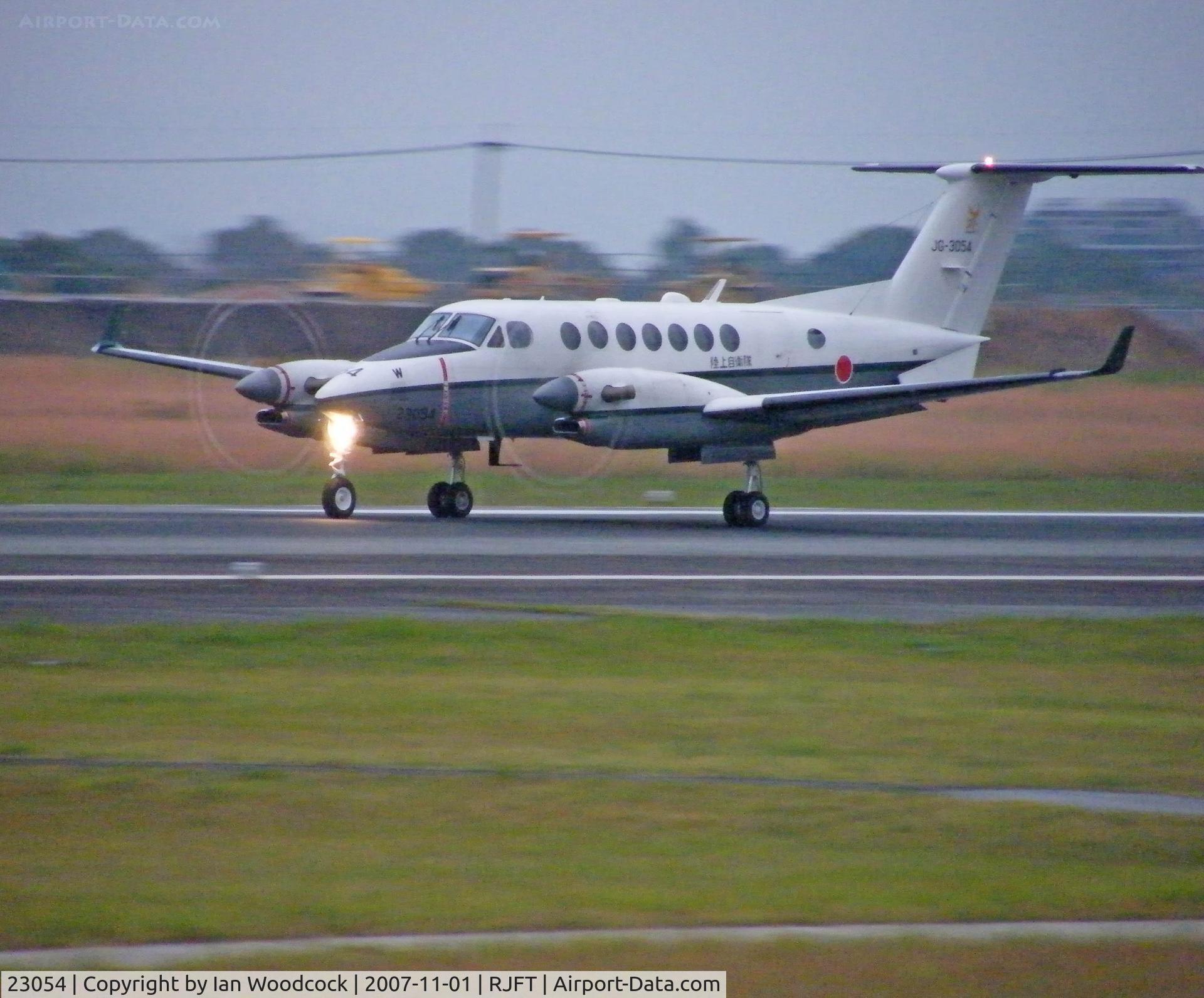23054, Beechcraft King Air 350 LR-2 C/N FL-307, Beech 350/Kumamoto