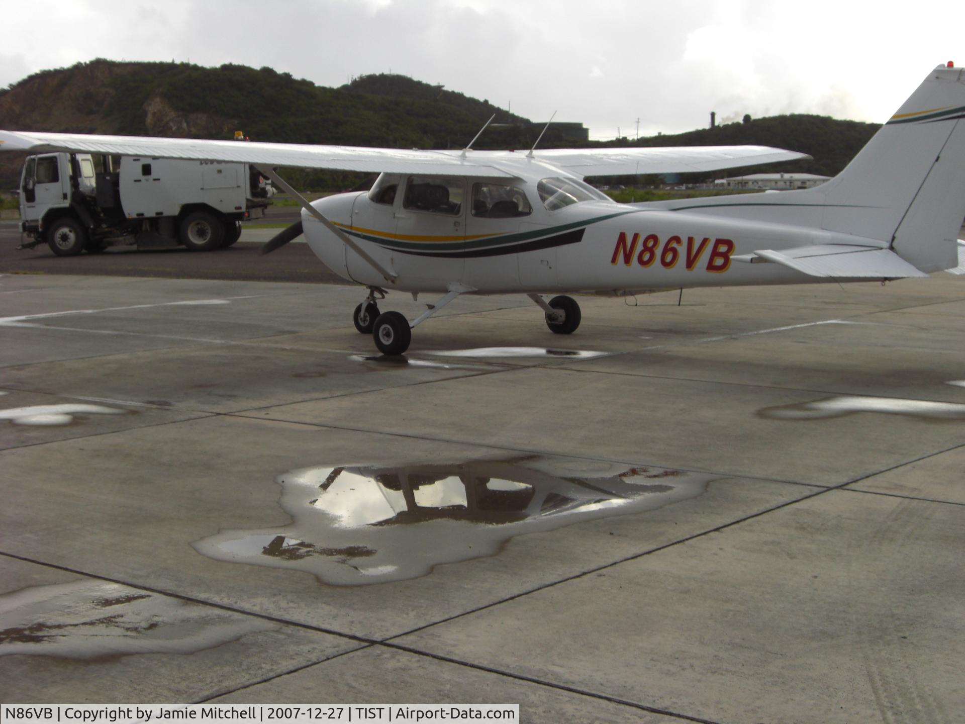 N86VB, 1974 Cessna 172M C/N 17263670, On the ramp at St Thomas