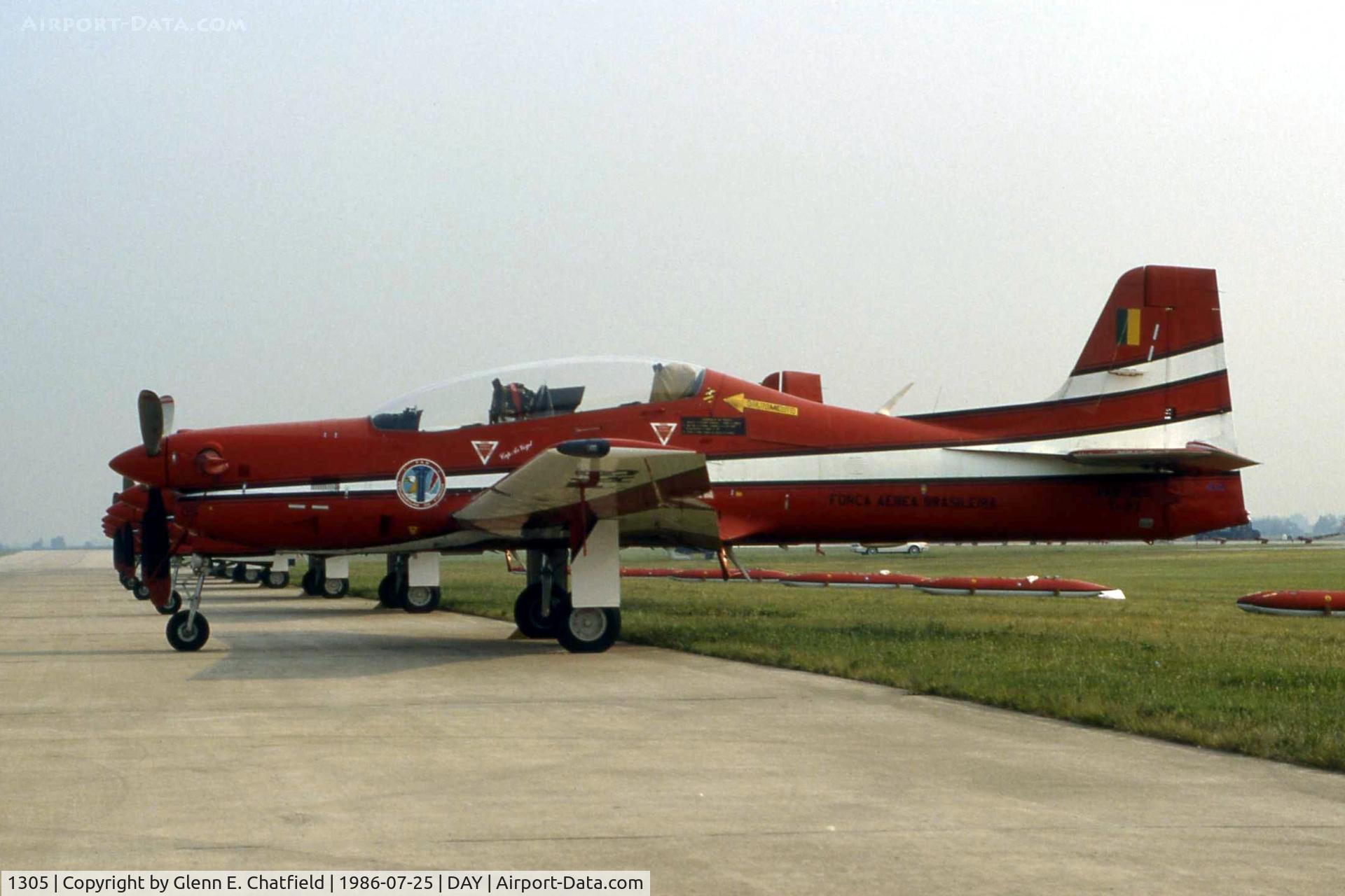 1305, Embraer T-27 Tucano (EMB-312) C/N 312009, EMB.312 ot the Brazilian Aerobatic Team, 