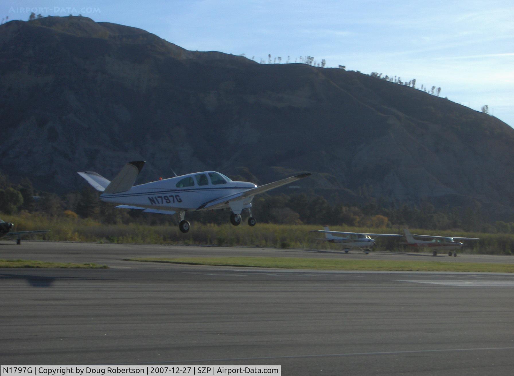 N1797G, 1962 Beech P35 Bonanza C/N D-6975, 1962 Beech P35 BONANZA, Continental IO-470-N 260 Hp, takeoff clmb Rwy 22
