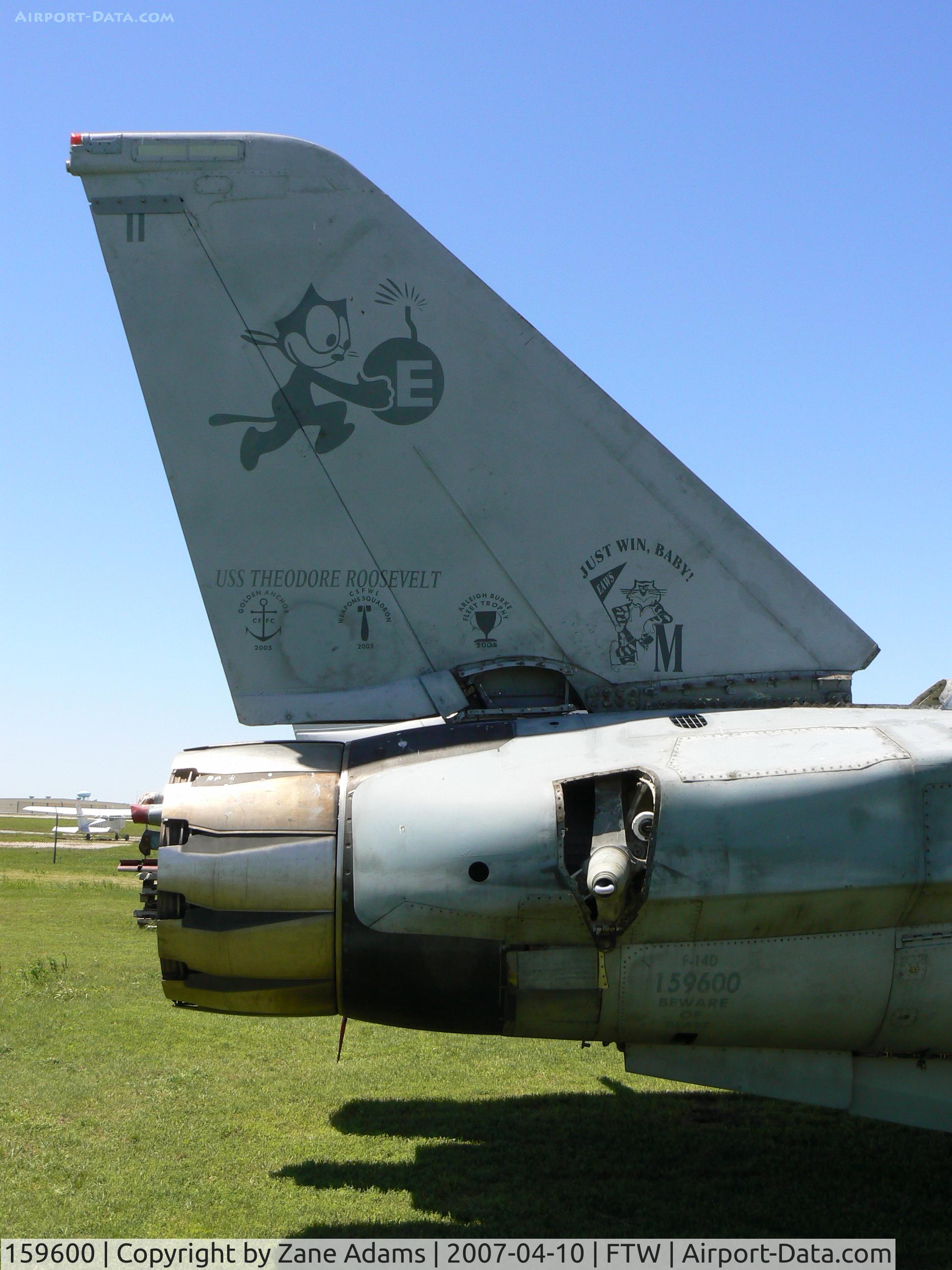 159600, Grumman F-14D Tomcat C/N DR-5, 