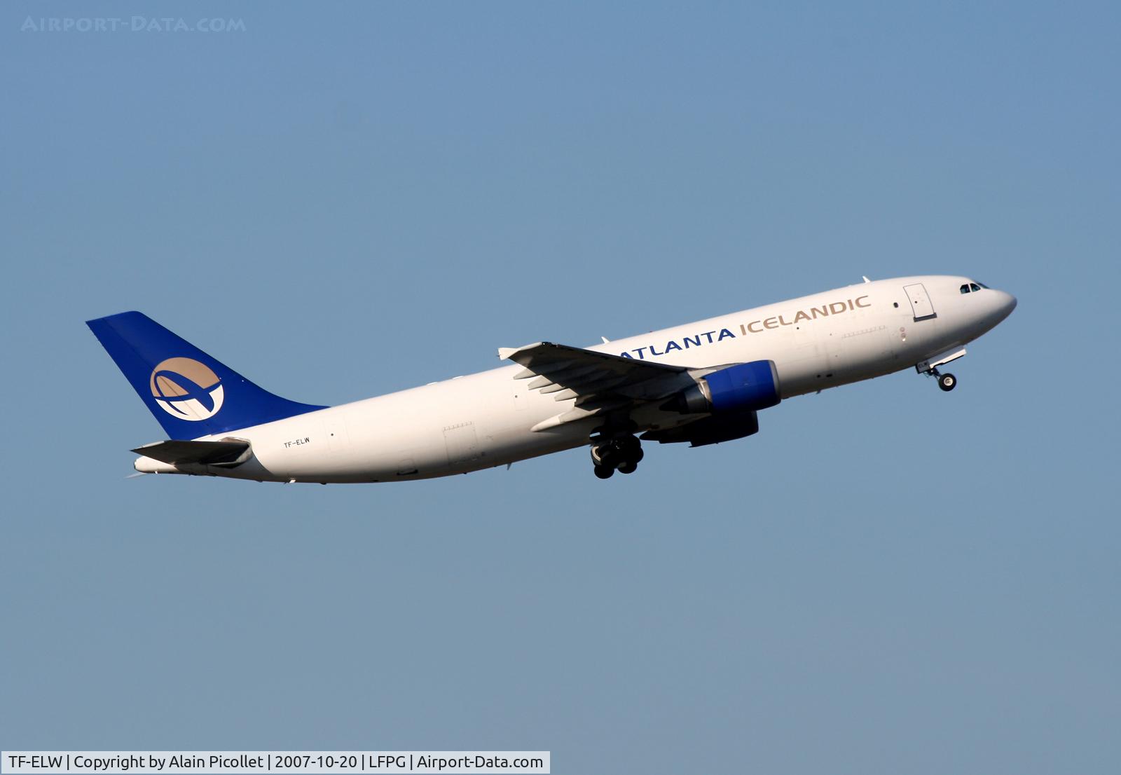TF-ELW, 1996 Airbus A300C4-605R C/N 755, Flying shoot
