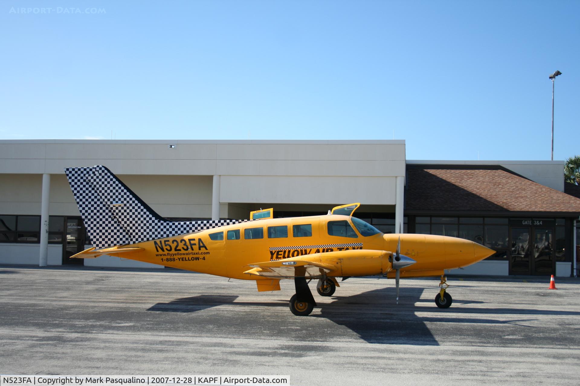 N523FA, 1981 Cessna 402C C/N 402C0621, Cessna 402C