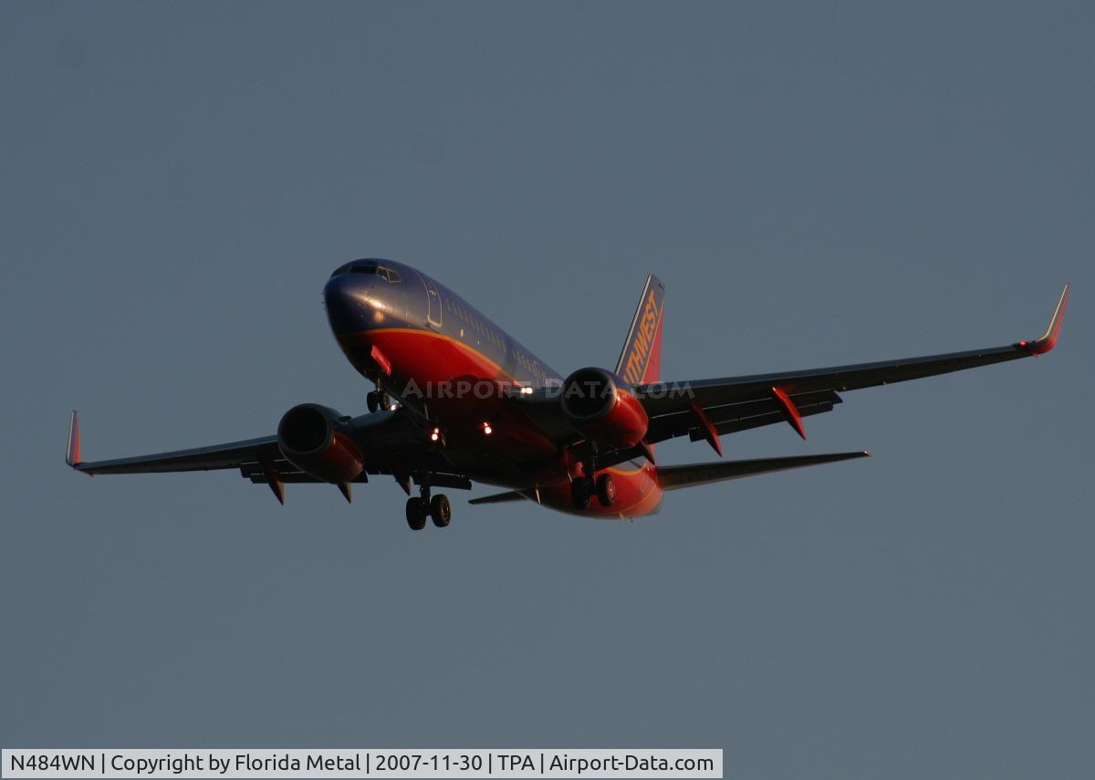 N484WN, 2004 Boeing 737-7H4 C/N 33841, Southwest