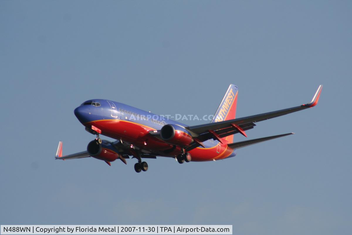 N488WN, 2004 Boeing 737-7H4 C/N 33853, Southwest