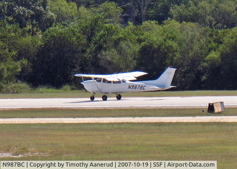 N987BC, 1998 Cessna 172R C/N 17280471, Just landed