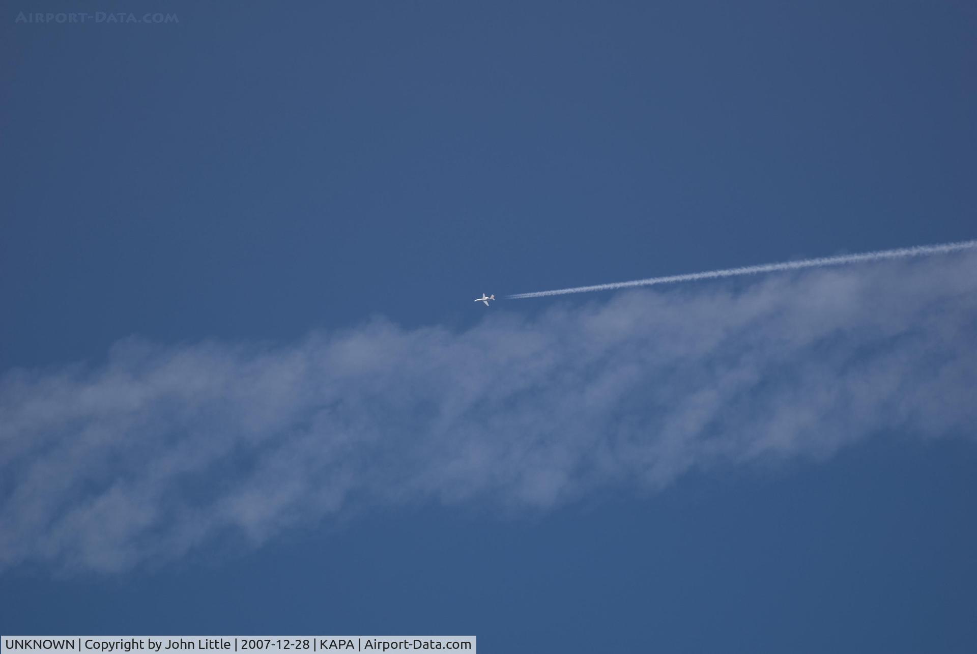 UNKNOWN, , Riding a contrail