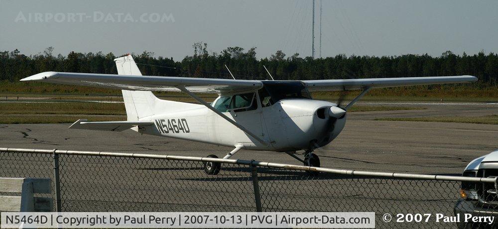N5464D, 1979 Cessna 172N C/N 17272576, Winding up, and ready to taxi out