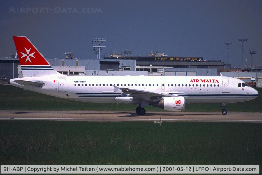 9H-ABP, 1990 Airbus A320-211 C/N 112, Air Malta ready for take-off