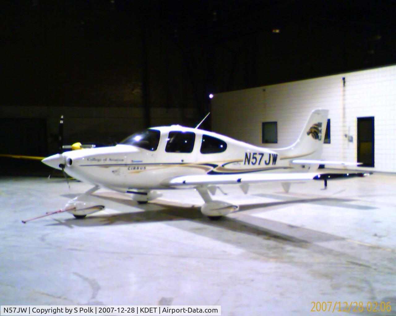 N57JW, 2006 Cirrus SR20 C/N 1641, Western Michigna Aviation N57JW @ KDET