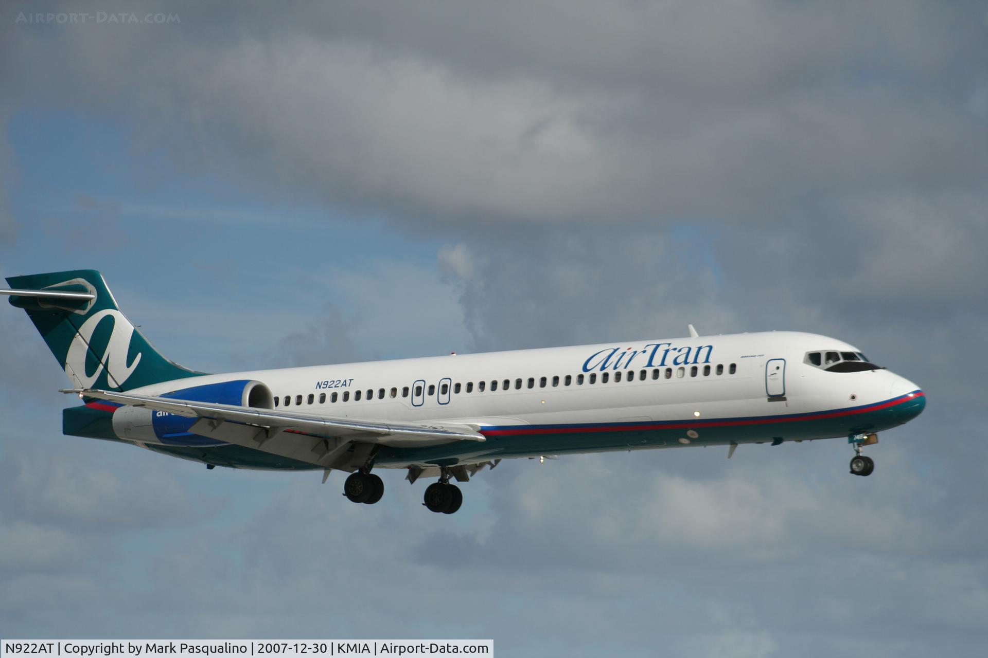 N922AT, 2005 Boeing 717-200 C/N 55050, Boeing 717-200