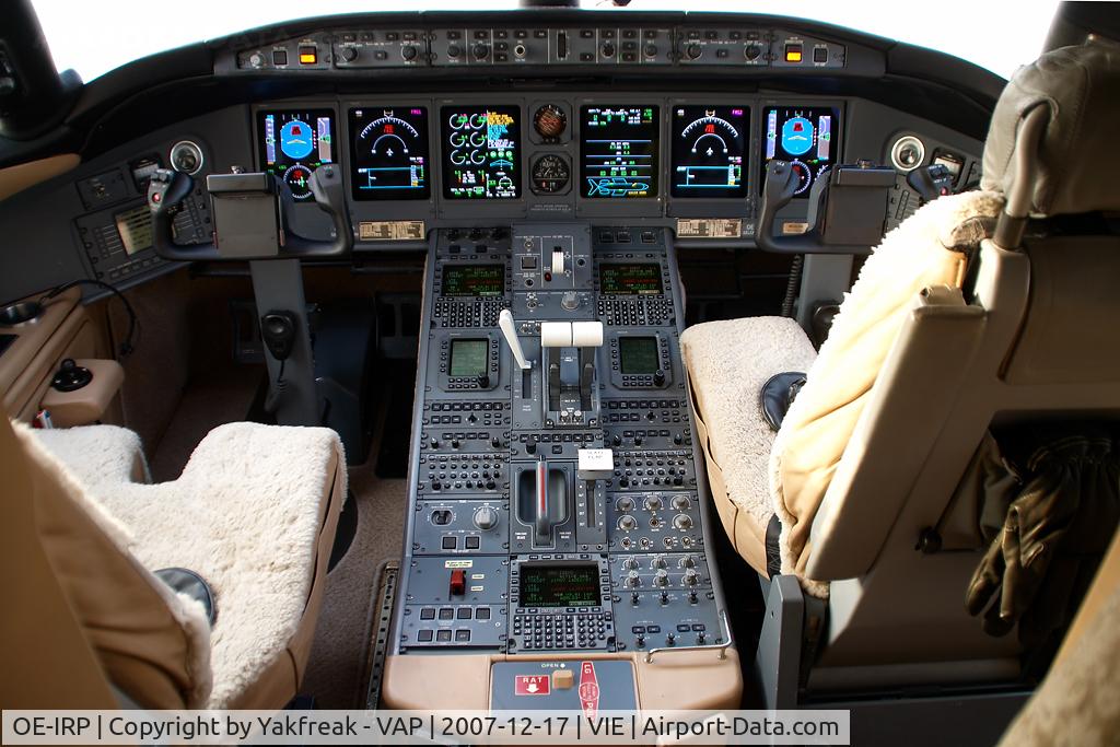 OE-IRP, 2001 Bombardier BD-700-1A10 Global Express XRS C/N 9106, Globalexpress