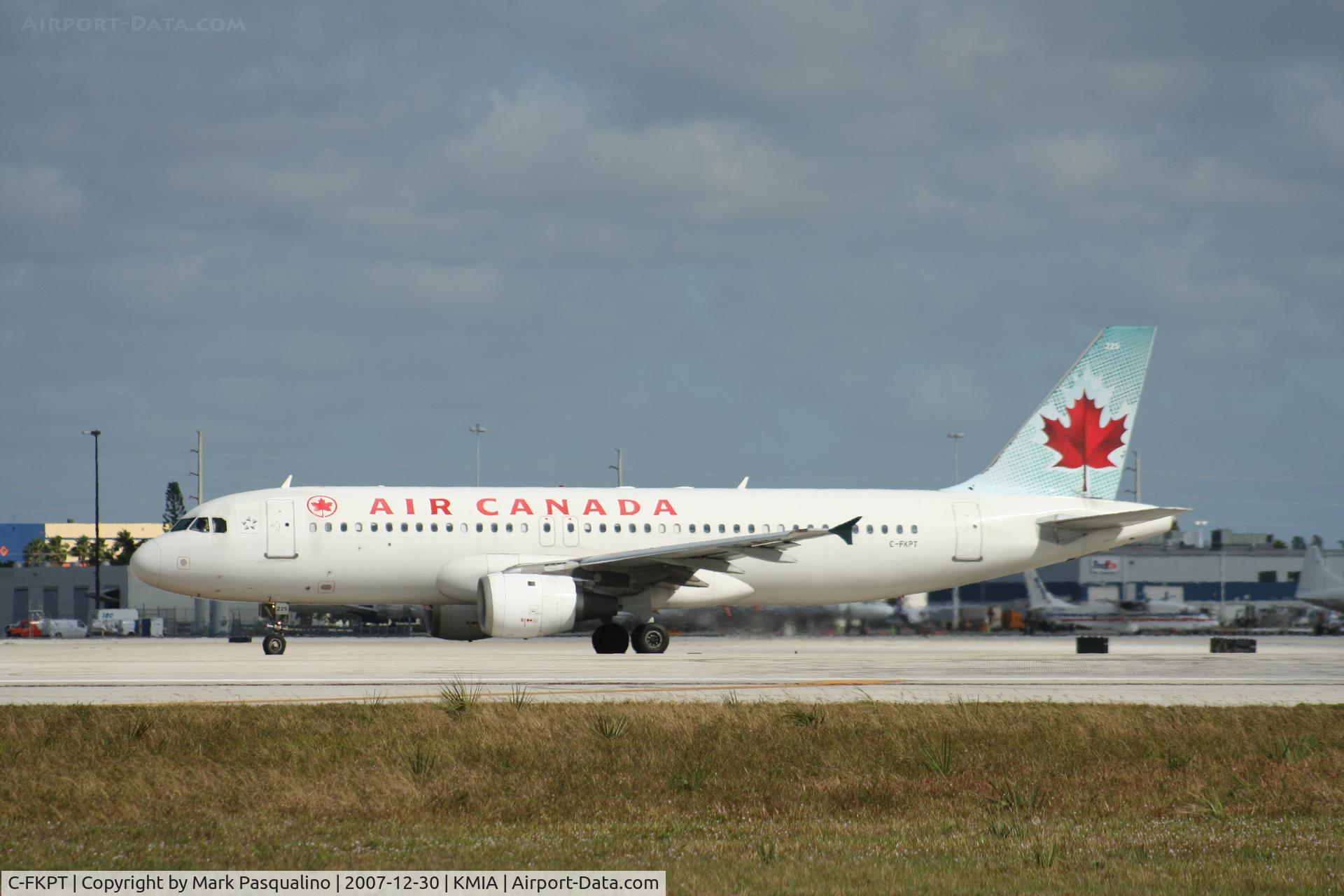 C-FKPT, 1991 Airbus A320-211 C/N 324, Airbus A320