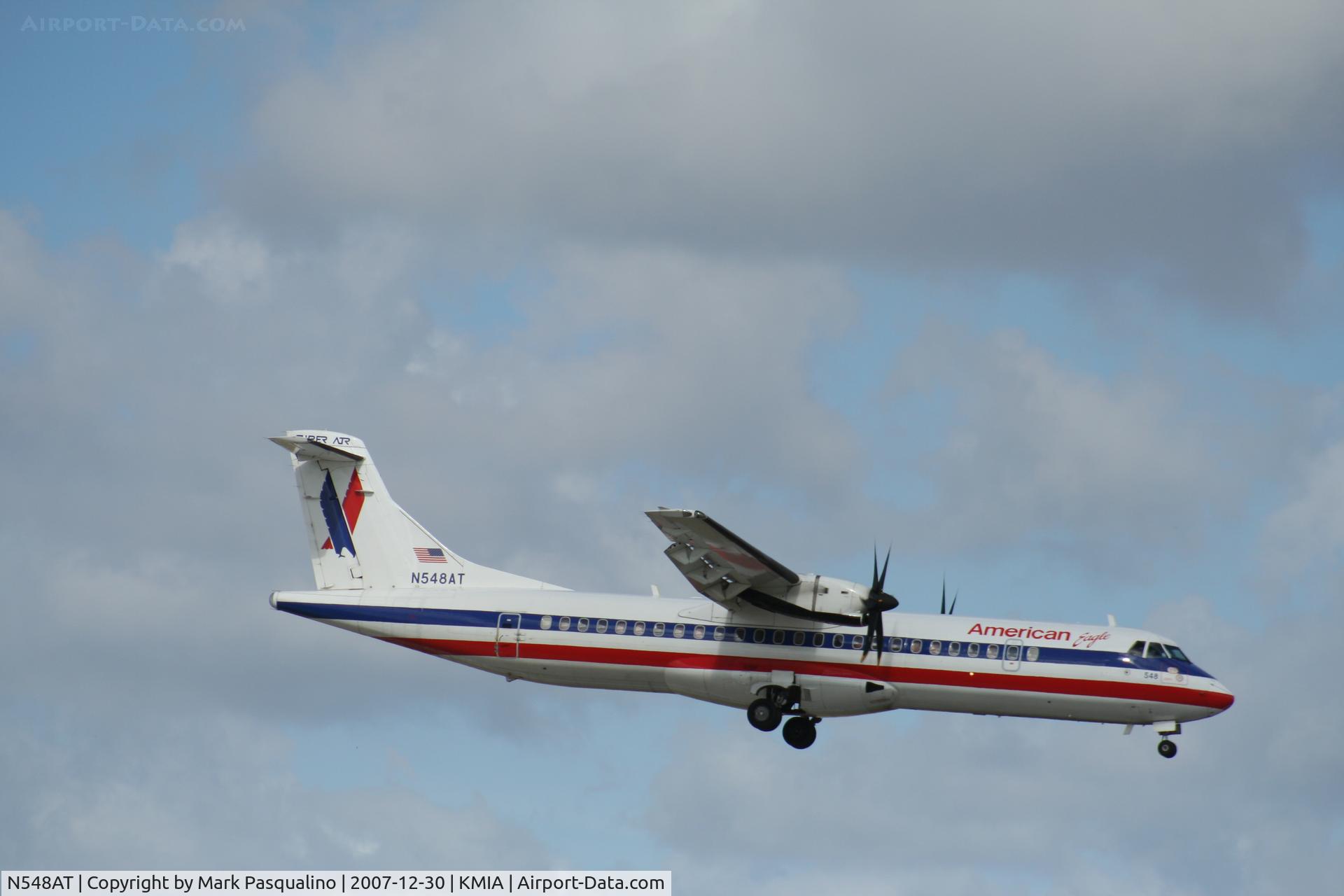 N548AT, 1998 ATR 72-212A C/N 548, ATR-72-212A