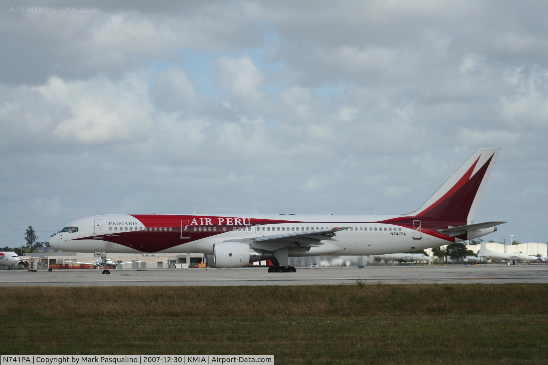 N741PA, 1990 Boeing 757-230 C/N 24737, Boeing 757-200