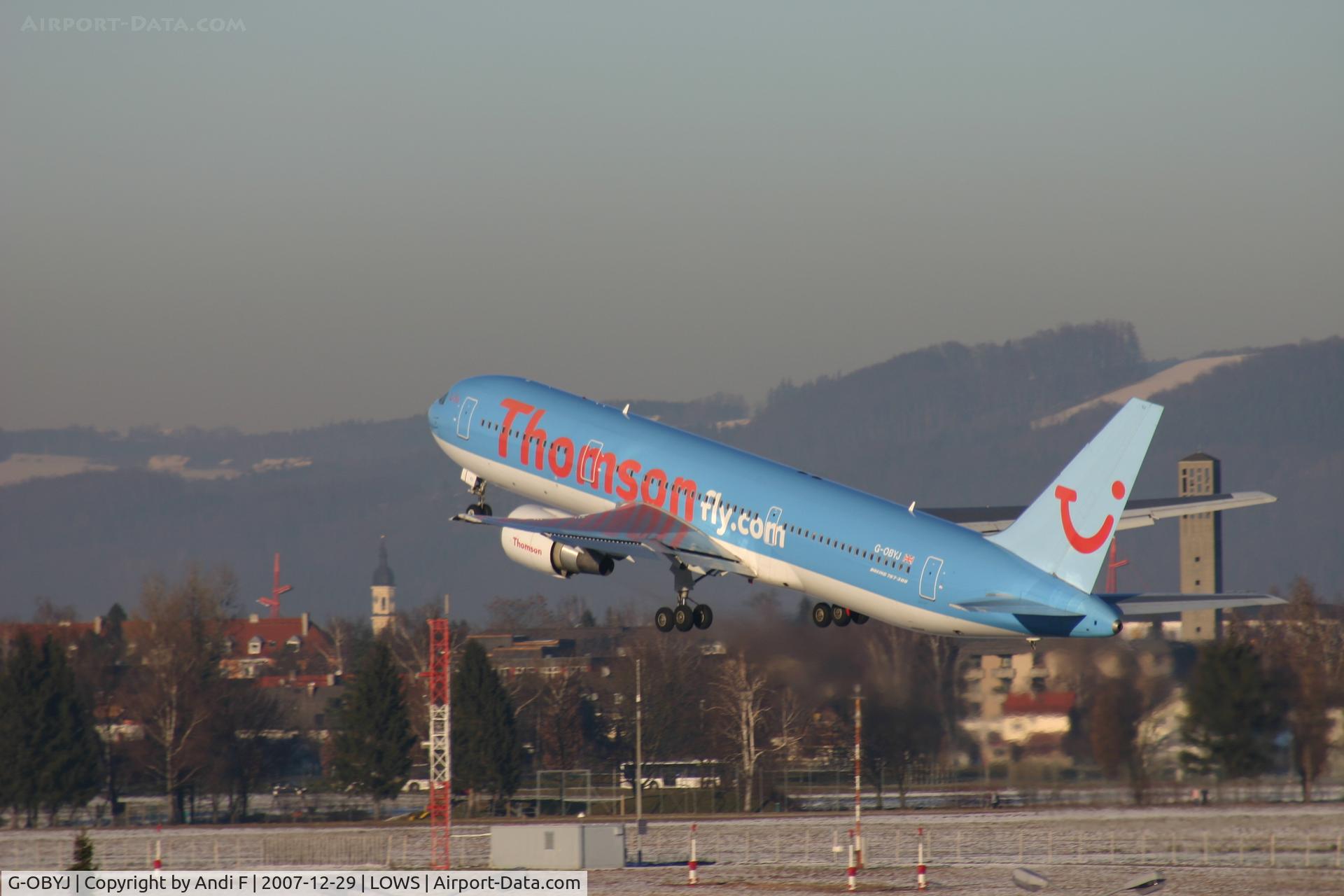 G-OBYJ, 2000 Boeing 767-304 C/N 29384, Thomsonfly