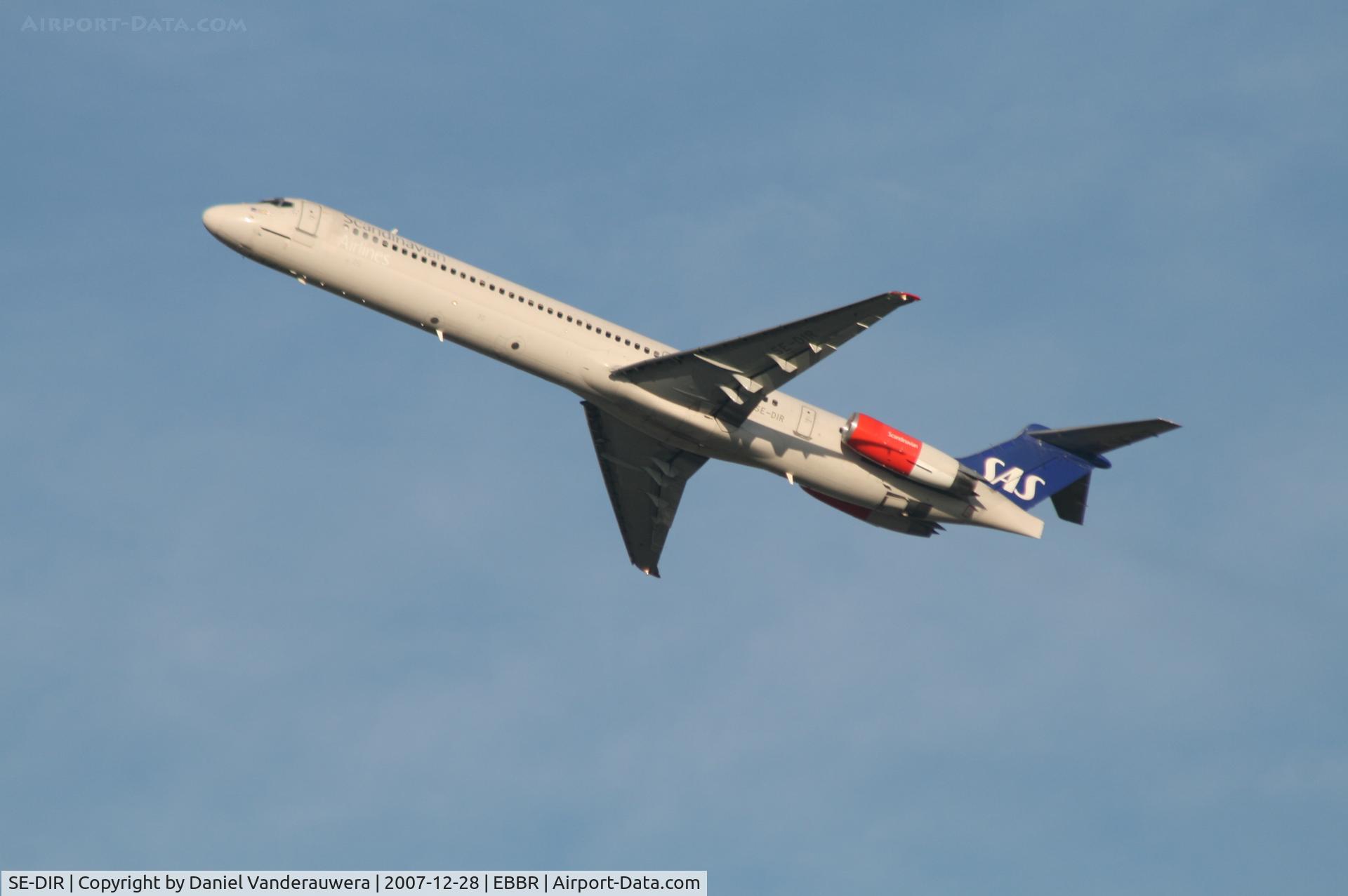 SE-DIR, 1991 McDonnell Douglas MD-82 (DC-9-82) C/N 53004, taking off from rwy 25R