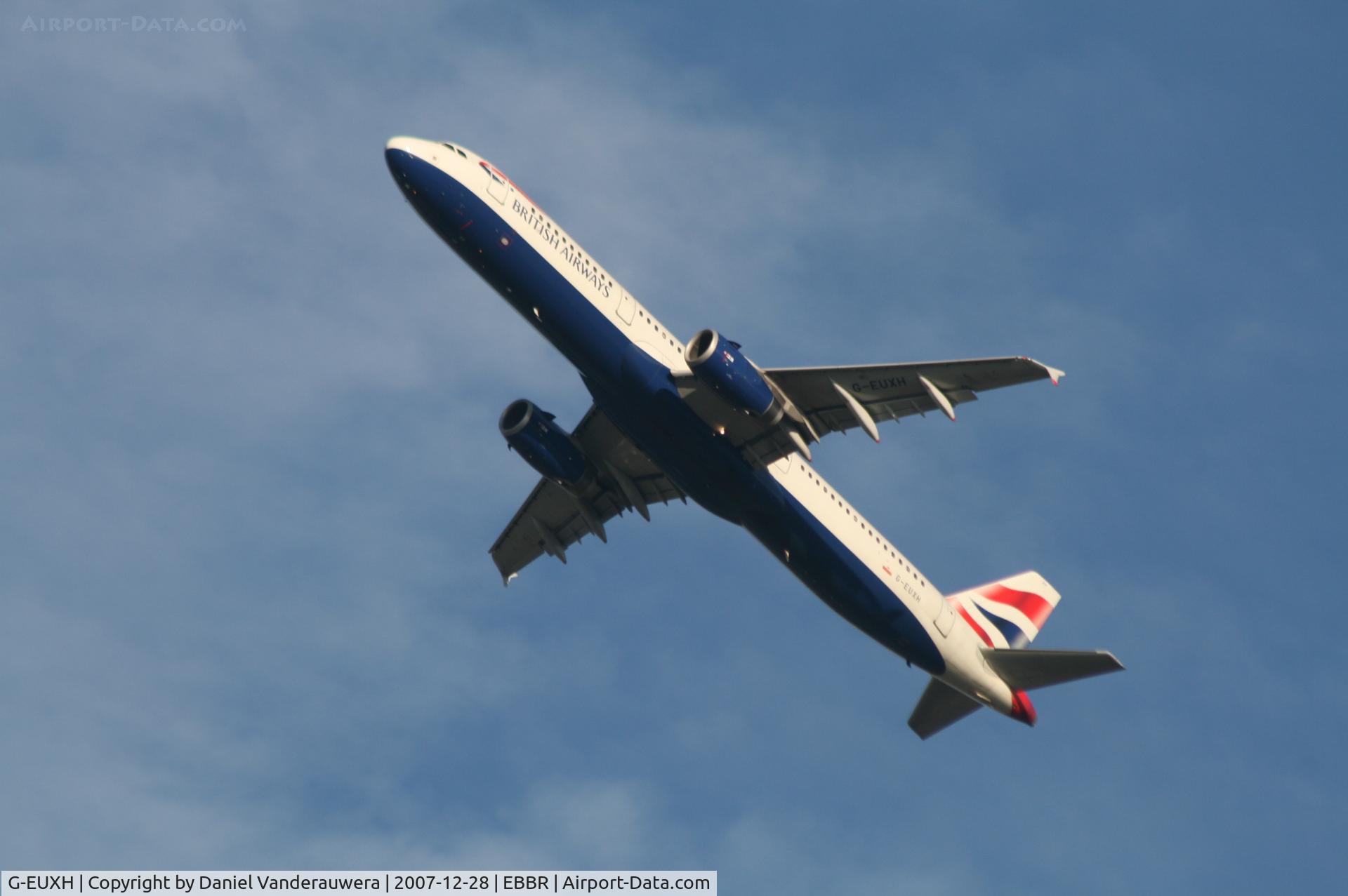 G-EUXH, 2004 Airbus A321-231 C/N 2363, taking off of flight BA393 from rwy 25R