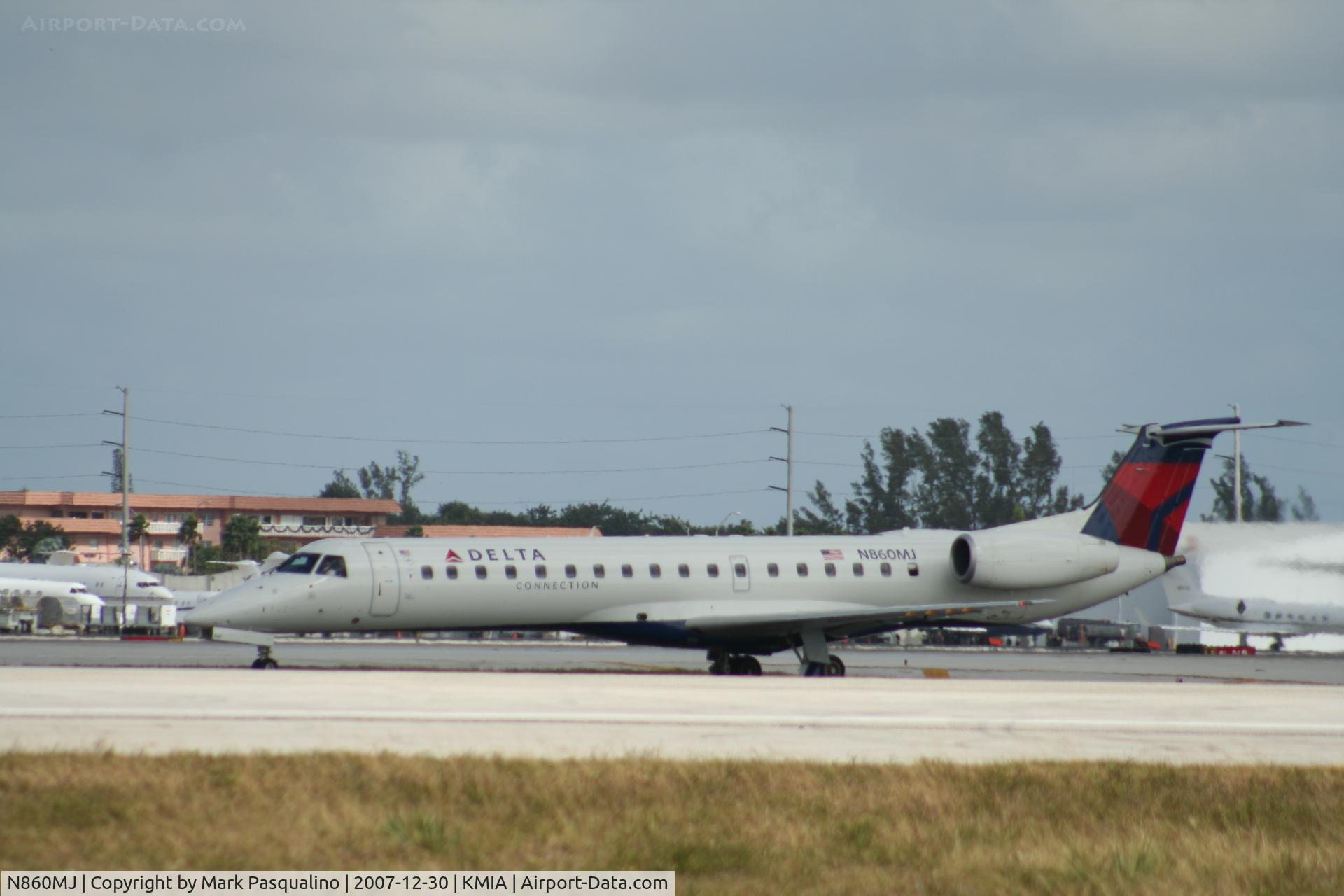 N860MJ, 2003 Embraer Embraer EMB-145LR C/N 145773, EMB-145LR
