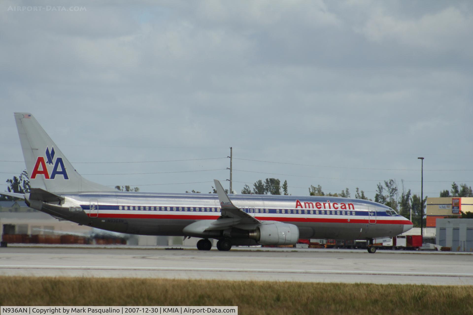 N936AN, 2000 Boeing 737-823 C/N 29532, Boeing 737-800