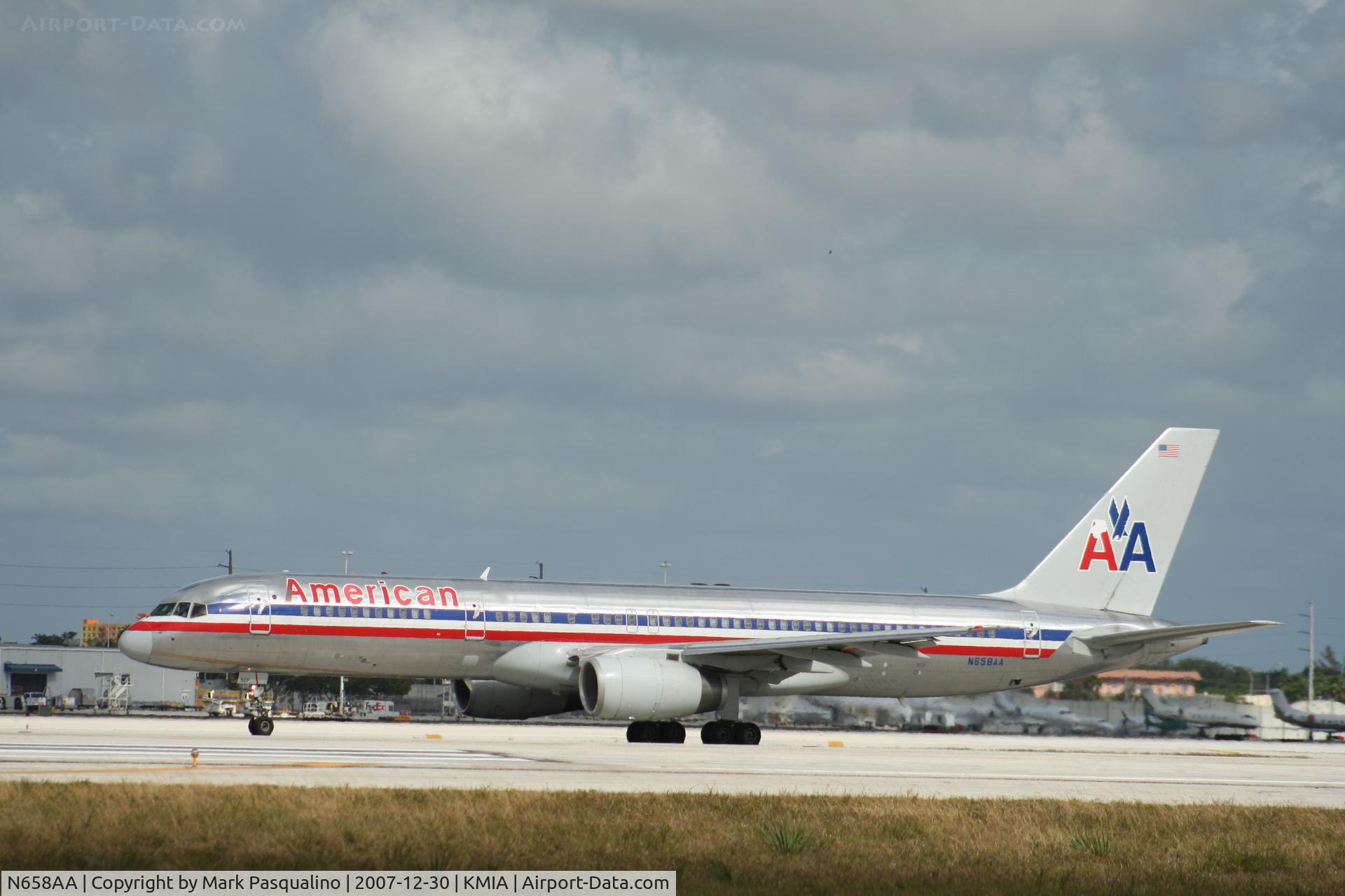 N658AA, 1991 Boeing 757-223 C/N 24616, Boeing 757-200