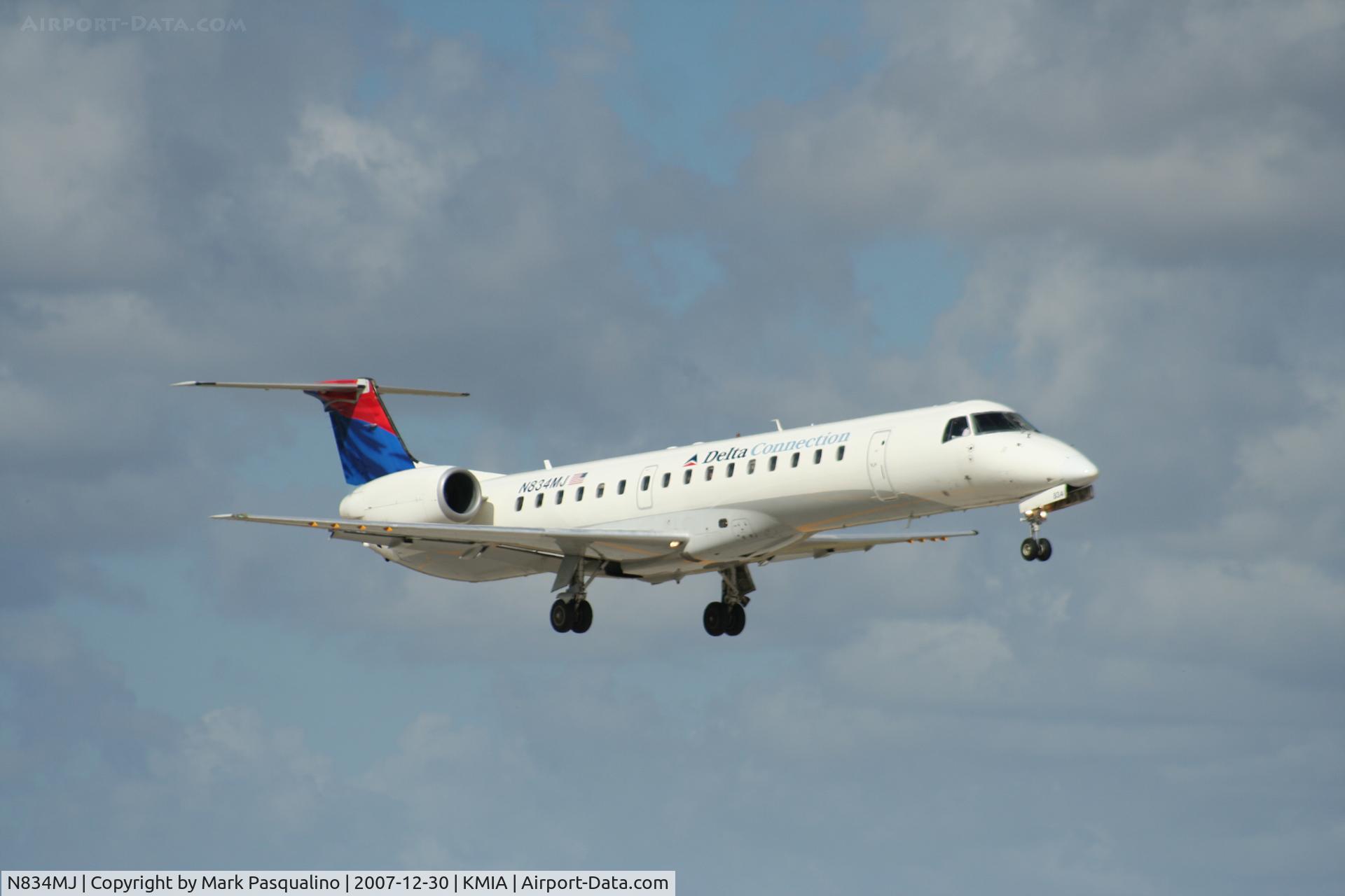 N834MJ, 2000 Embraer EMB-145LR C/N 145340, EMB-145LR