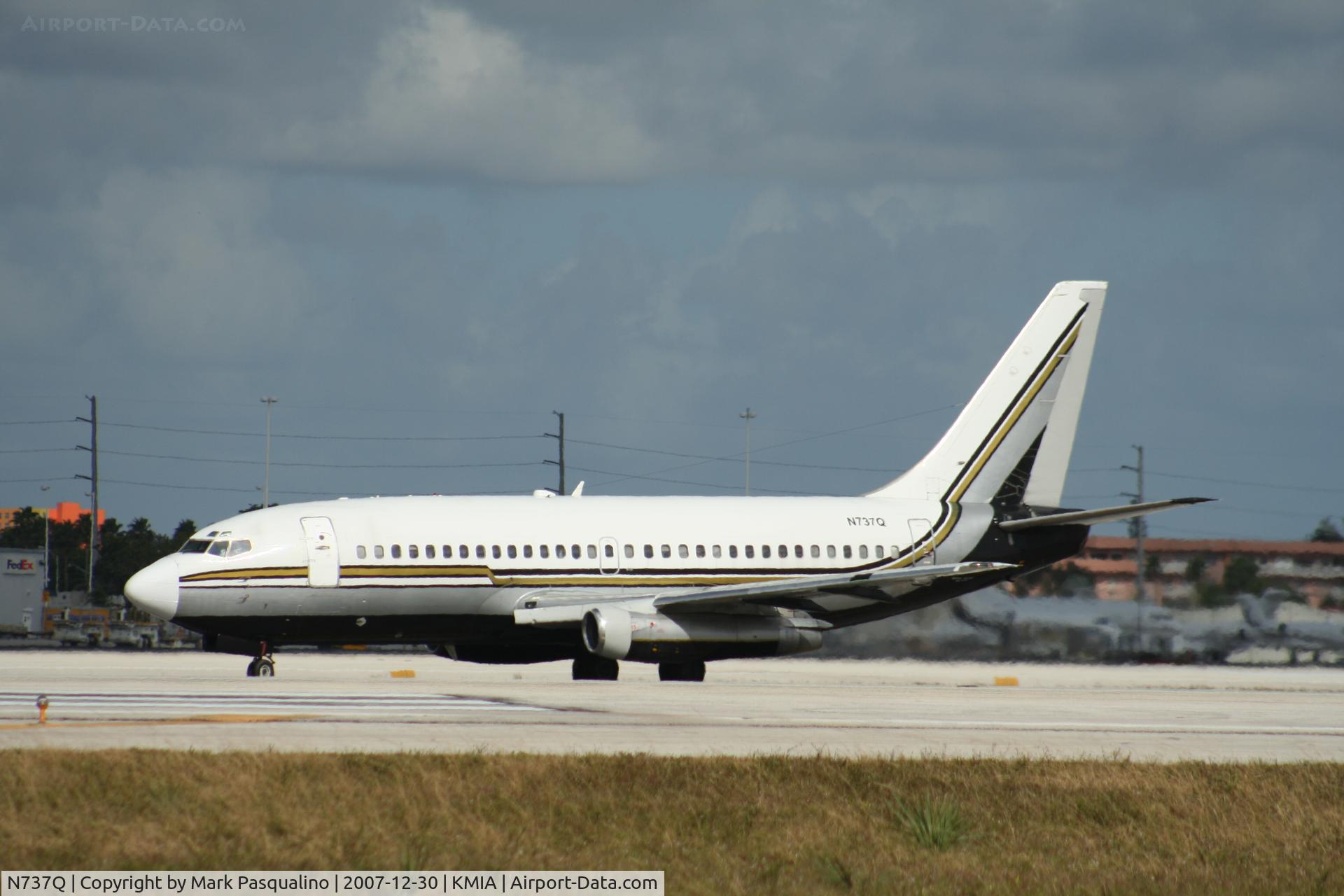 N737Q, 1976 Boeing 737-2L9 C/N 21279, Boeing 737-200