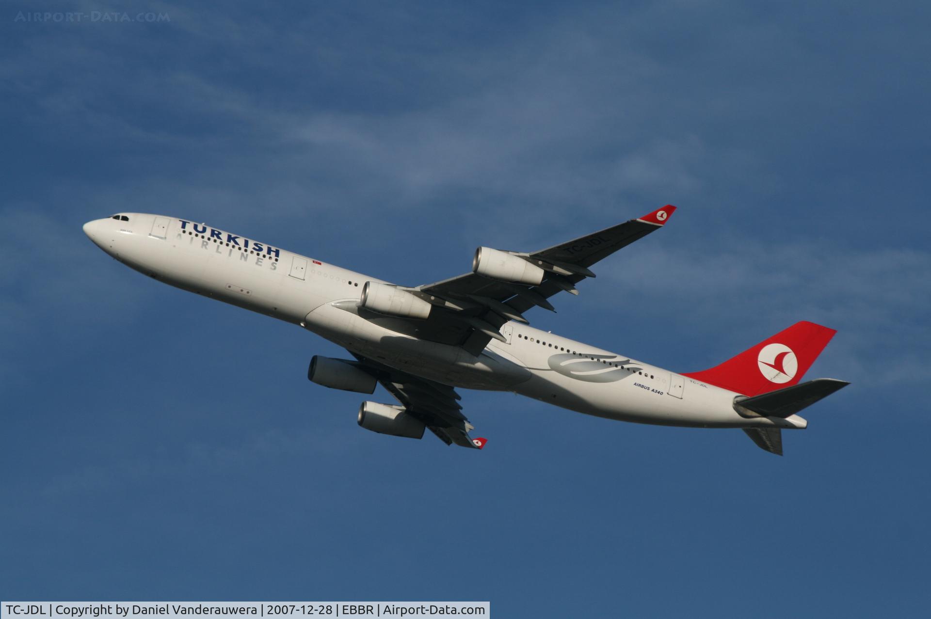 TC-JDL, 1994 Airbus A340-311 C/N 057, flight TK1938 is taking off from rwy 25R