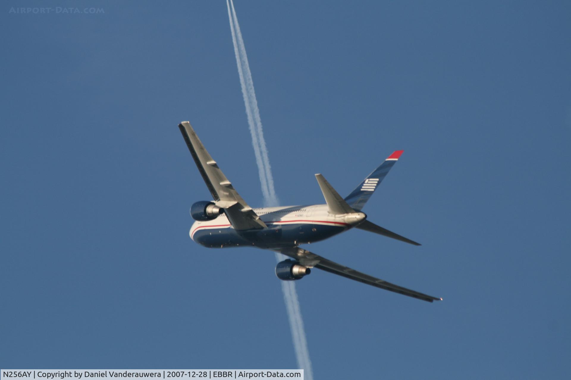 N256AY, 1993 Boeing 767-2B7 C/N 26847, flying back to Philadelphia