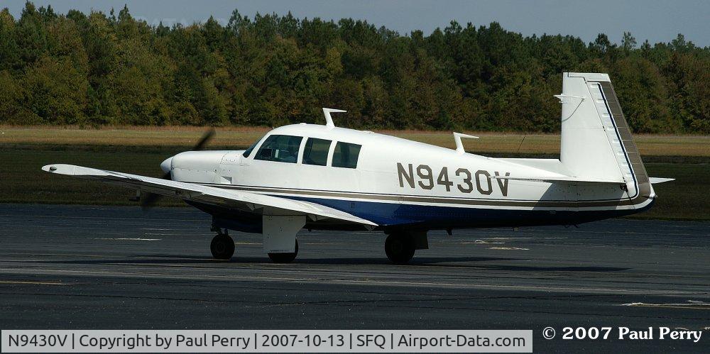 N9430V, 1970 Mooney M20F Executive C/N 700030, Attractive color scheme on this Mooney