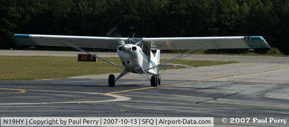 N19HY, 1999 Aviat A-1A Husky C/N 1459, Always nice to see a taildragger taxi in