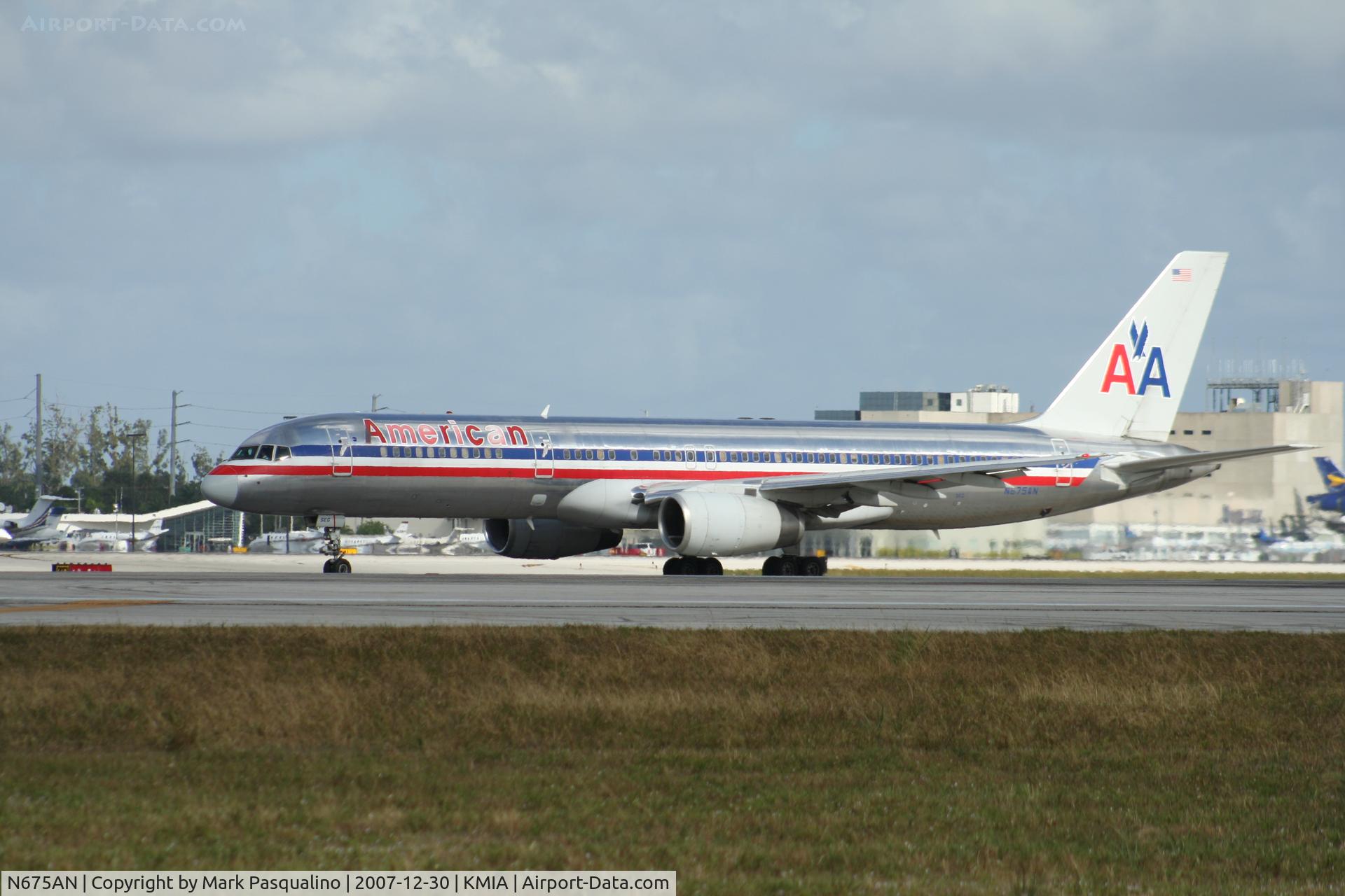 N675AN, 1998 Boeing 757-223 C/N 29425, Boeing 757-200
