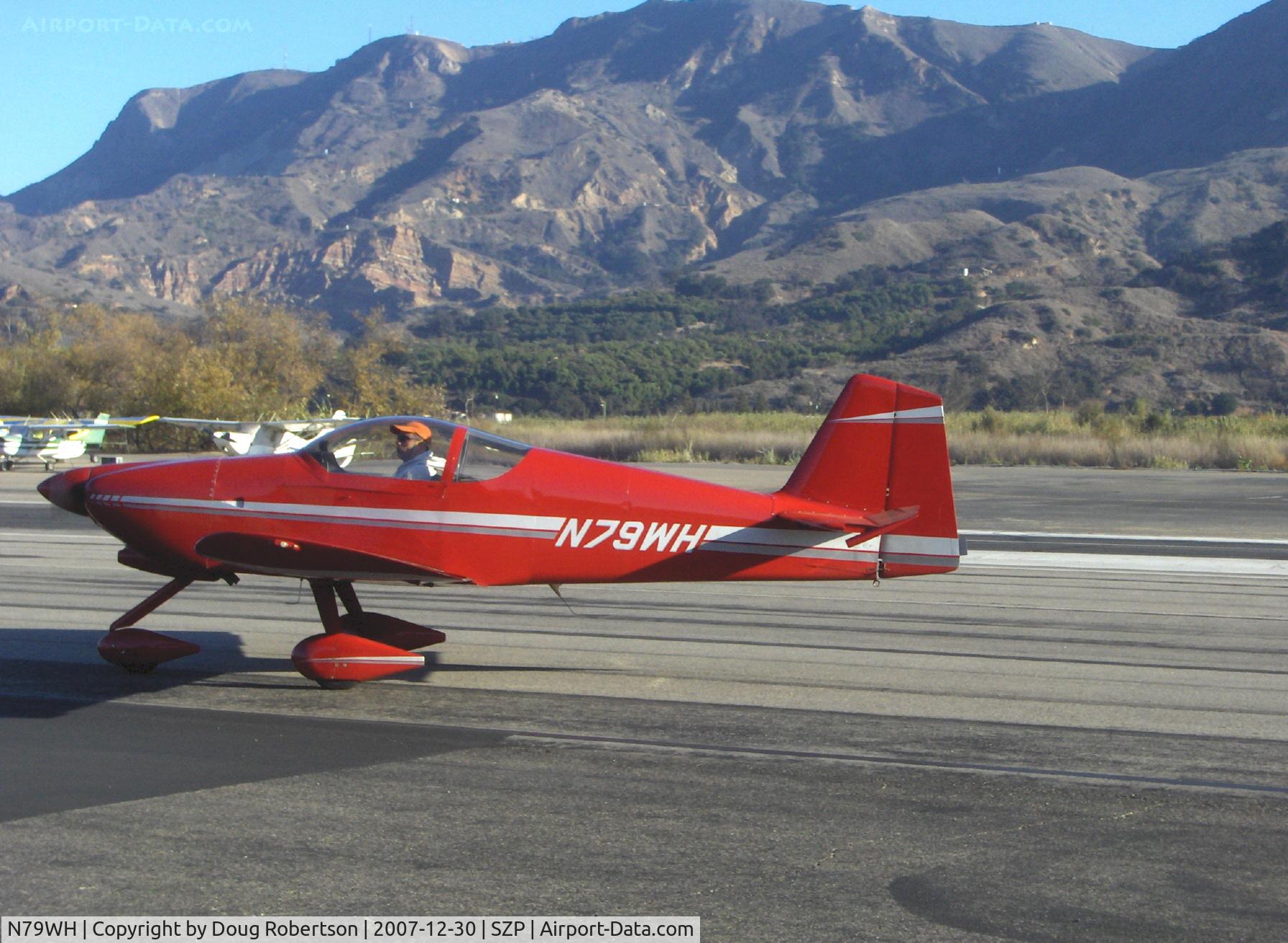 N79WH, 1998 Vans RV-6A C/N 21611, 1998 Hastings VAN's RV-6A, Lycoming O-320, taxi to fuel dock