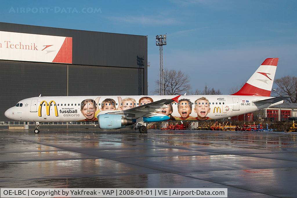 OE-LBC, 1996 Airbus A321-111 C/N 581, Austrian Airlines Airbus 321 in Euro 2008 colors