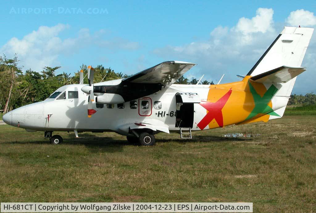 HI-681CT, 1988 Let L-410UVP-E3 Turbolet C/N 882025, visitor