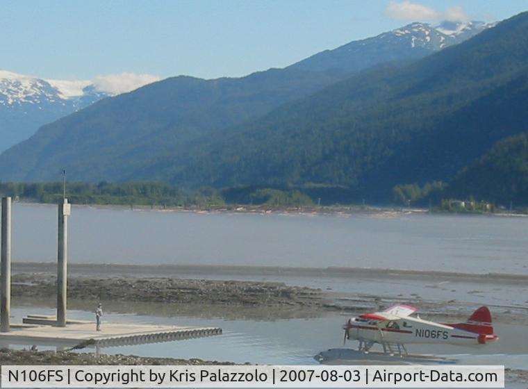 N106FS, 1952 De Havilland Canada DHC-2 Beaver Mk.1 (L20A) C/N 477, Landing in Hyder Alaska