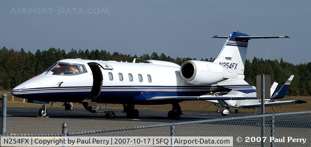 N254FX, 2002 Learjet 60 C/N 60-247, Stately looking Lear