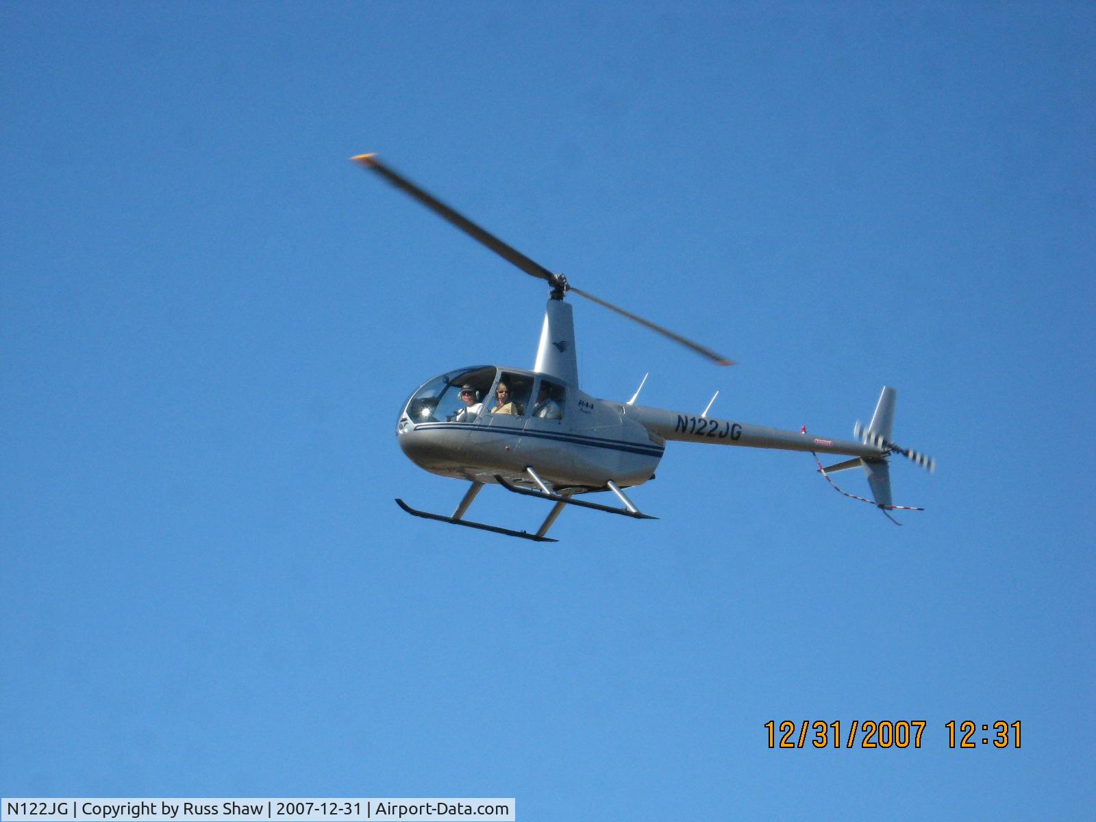 N122JG, 2000 Robinson R44 C/N 0845, Sightseeing