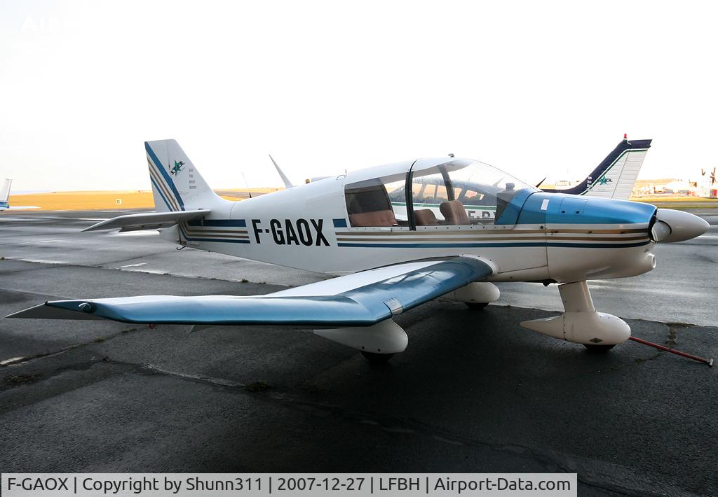 F-GAOX, Robin DR-400-140B Major C/N 1240, Parked at the airport