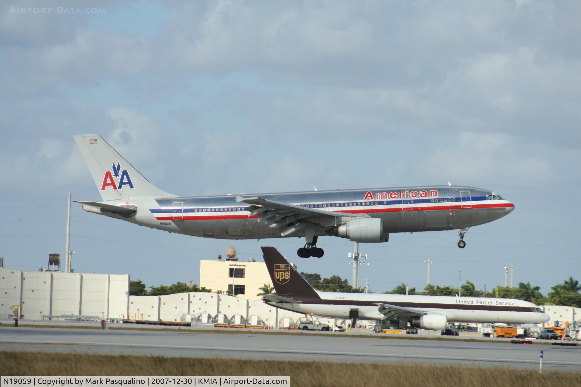N19059, 1988 Airbus A300B4-605R C/N 469, Airbus A300B4-605R